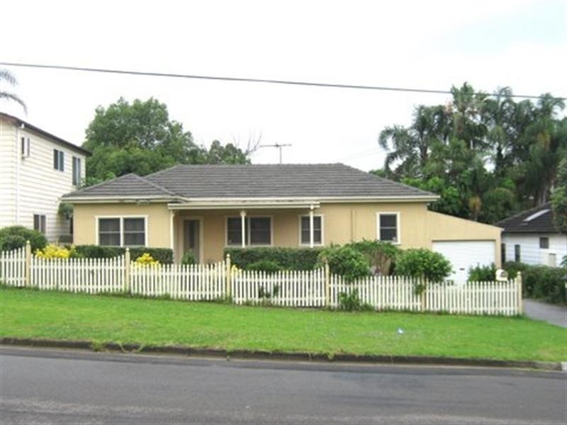 8 May Street, Constitution Hill NSW 2145