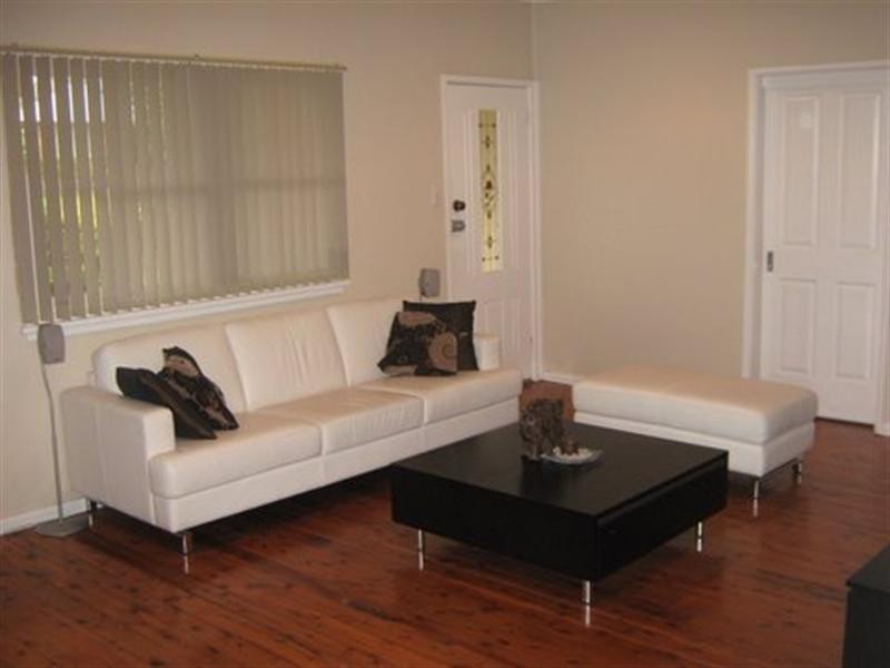 8 May Street, Constitution Hill NSW 2145