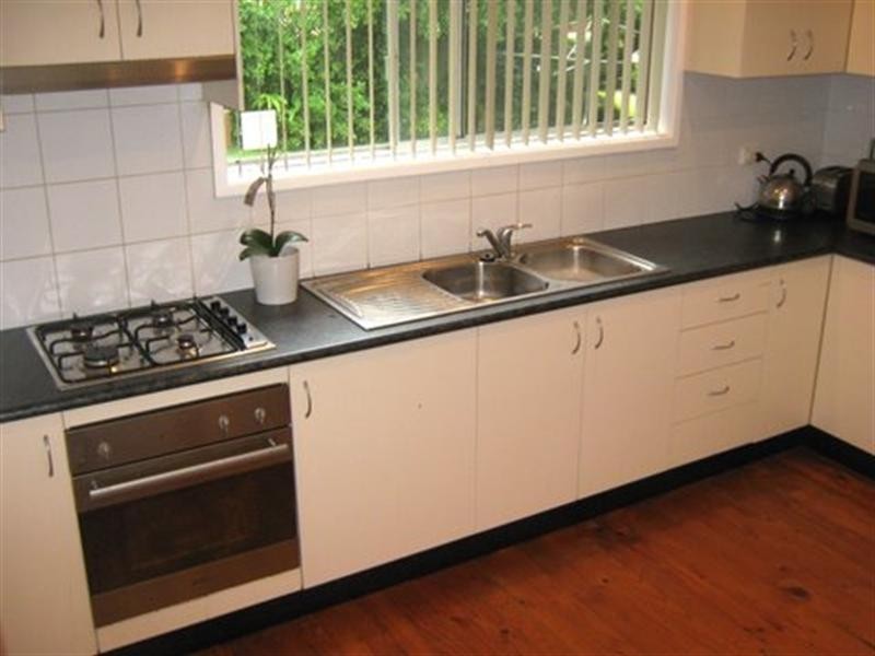 8 May Street, Constitution Hill NSW 2145