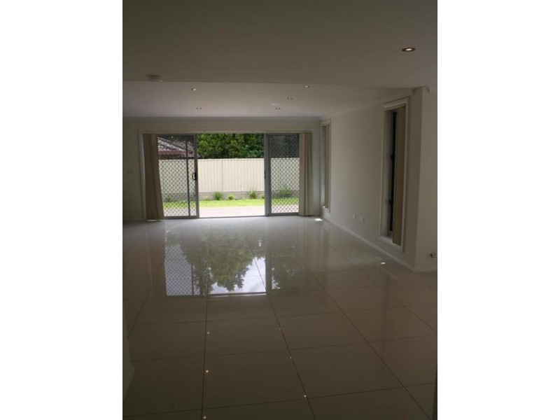 43 Lucretia Road, Toongabbie NSW 2146