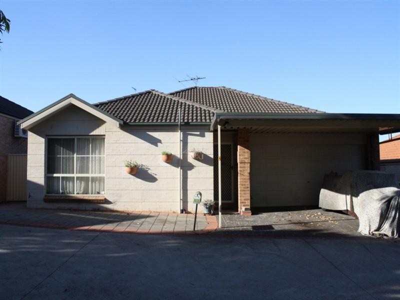 21B Cornelia Road, Toongabbie NSW 2146