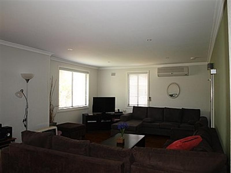 82 Bungaree Road, Toongabbie NSW 2146