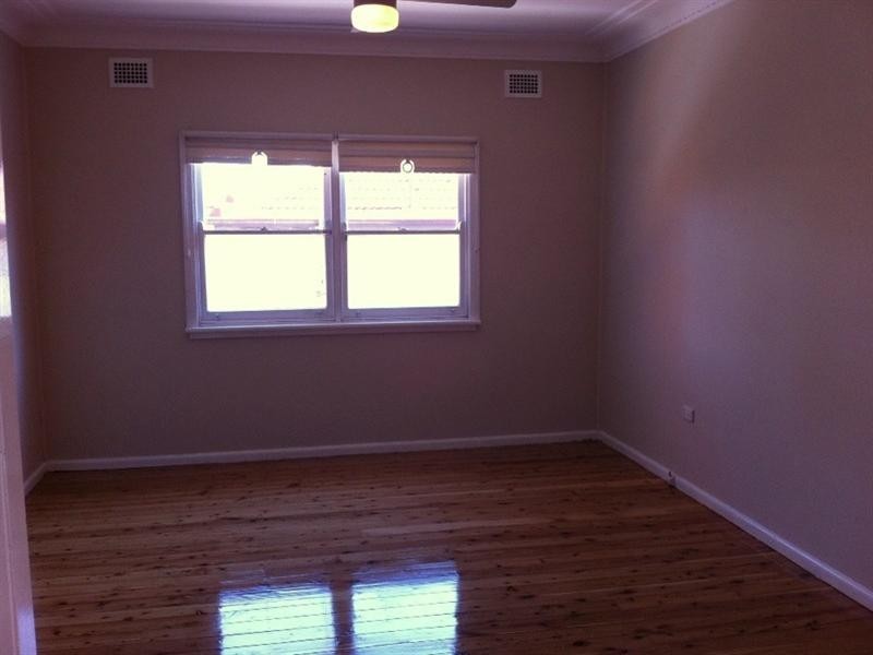 2 Glen Place, Pendle Hill NSW 2145