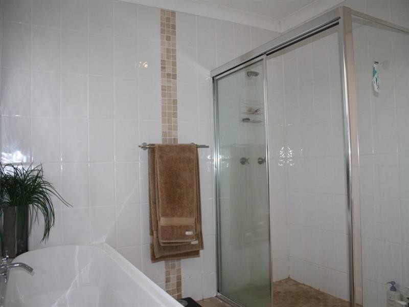 4 CASSIA Close, Bossley Park NSW 2176