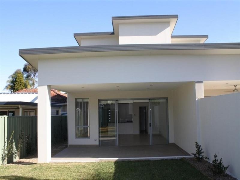 42 Scott Street, Toongabbie NSW 2146