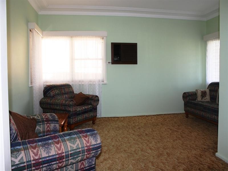 13 Bromfield Avenue, Toongabbie NSW 2146