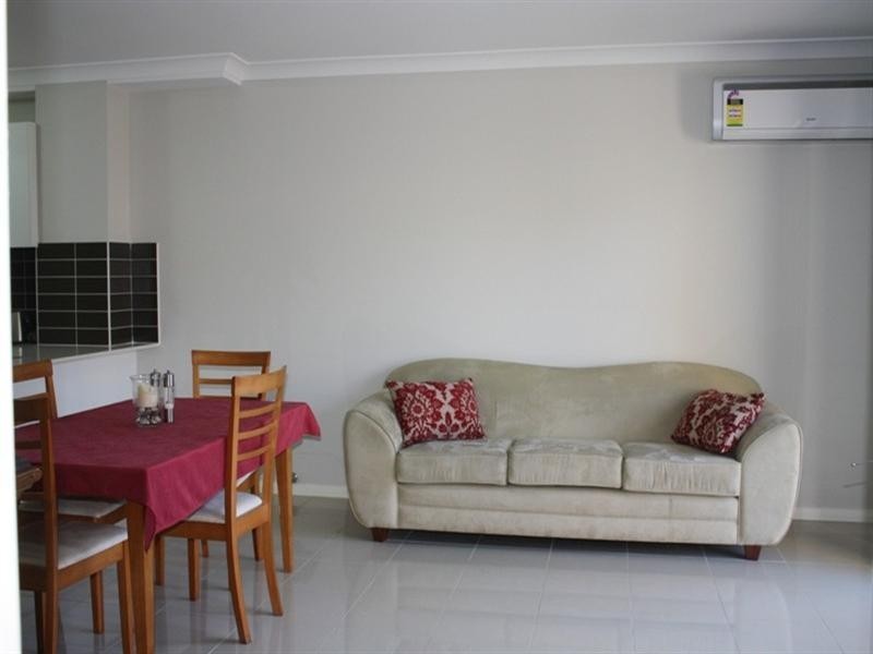 2/55-57 Hassal Street, Westmead NSW 2145