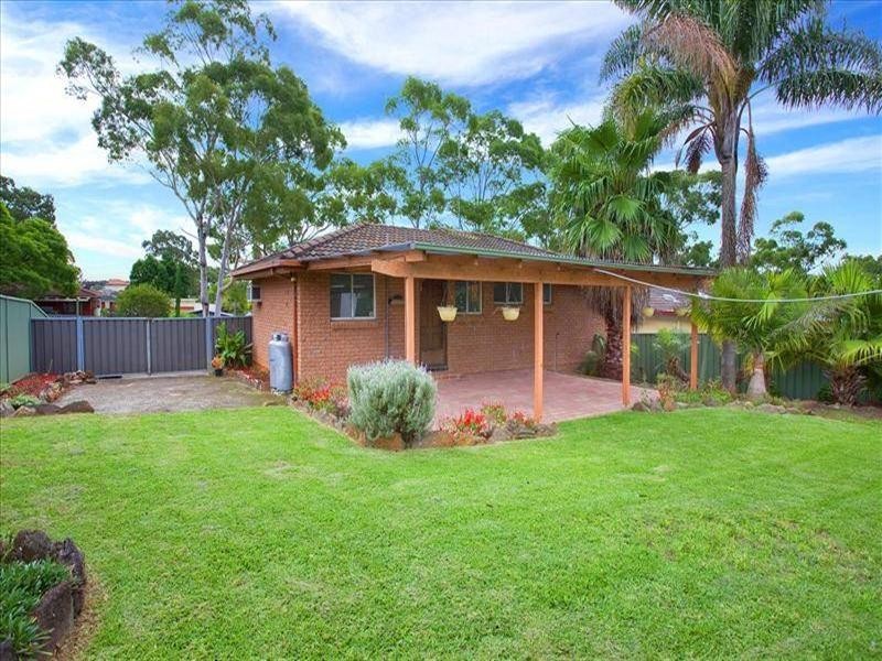 77 Kolodong Drive, Quakers Hill NSW 2763