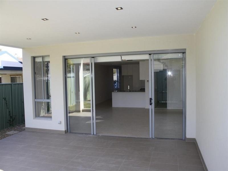 42 Scott Street, Toongabbie NSW 2146