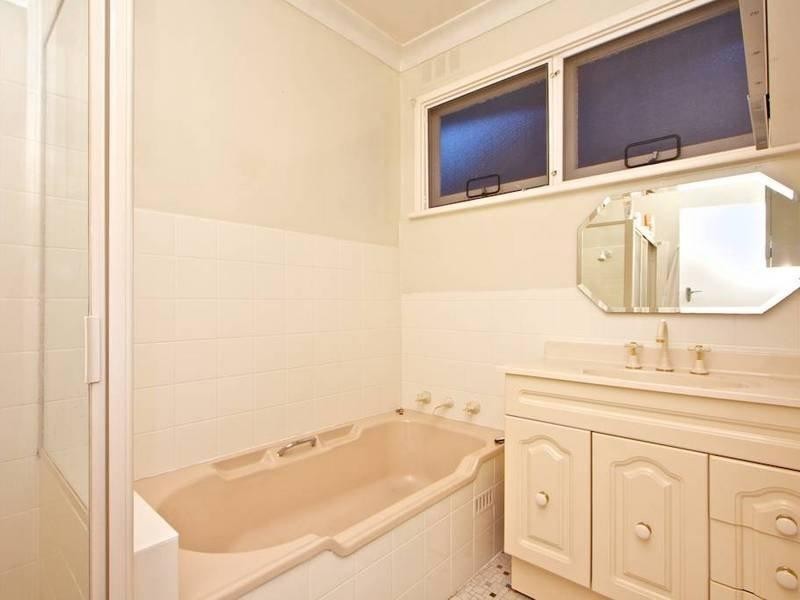 2 Brett Avenue, Constitution Hill NSW 2145