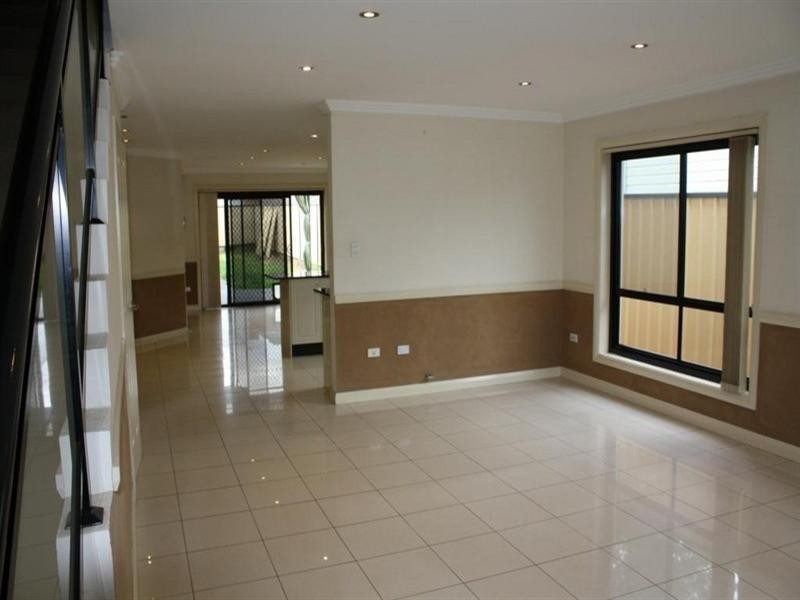 7 Billabong Street, Pendle Hill NSW 2145