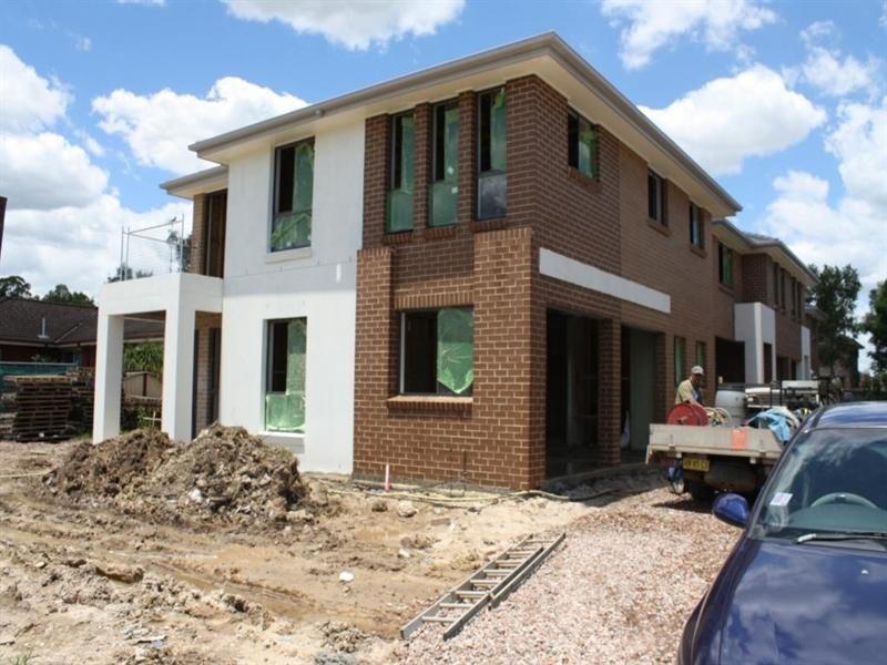 2/14-16 Ramona Street, Quakers Hill NSW 2763