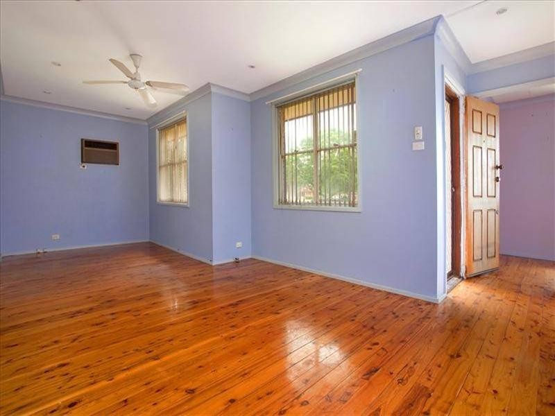 77 Kolodong Drive, Quakers Hill NSW 2763