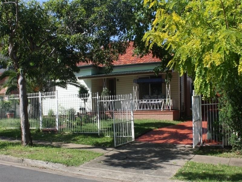18 Killeen Street, Wentworthville NSW 2145