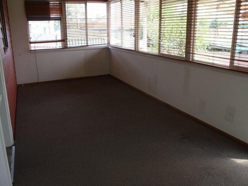 82 Bungaree Road, Toongabbie NSW 2146