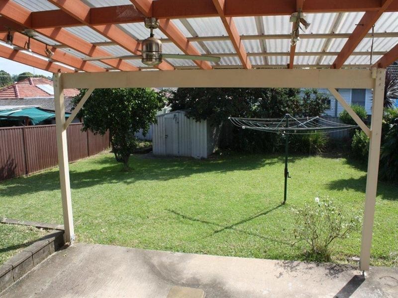 82 Bungaree Road, Toongabbie NSW 2146