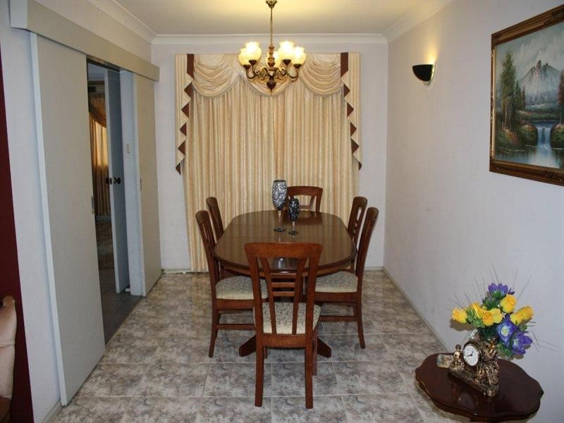 6 Adrian Place, Greystanes NSW 2145