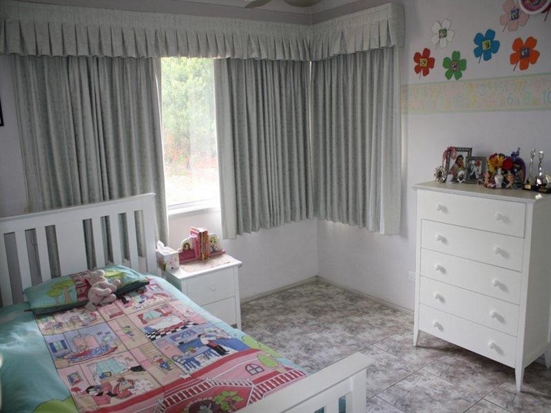 6 Adrian Place, Greystanes NSW 2145