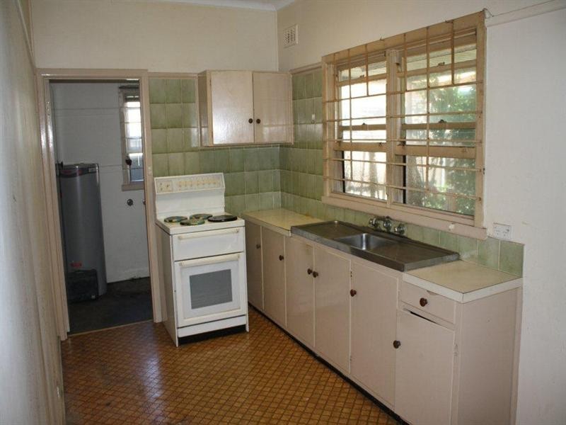 6 George Street, Guildford NSW 2161