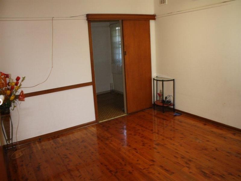 6 George Street, Guildford NSW 2161