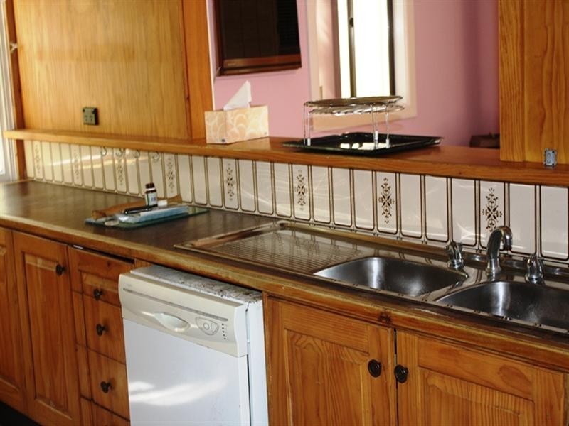 2 KNOX Street, Pendle Hill NSW 2145