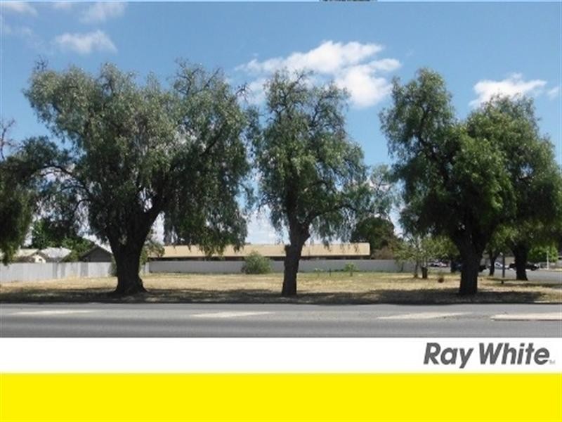 400-404 Poictiers, Deniliquin NSW 2710