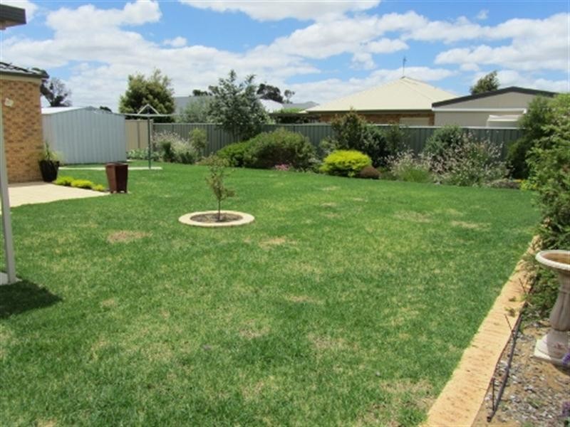 215 Hetherington Street, Deniliquin NSW 2710
