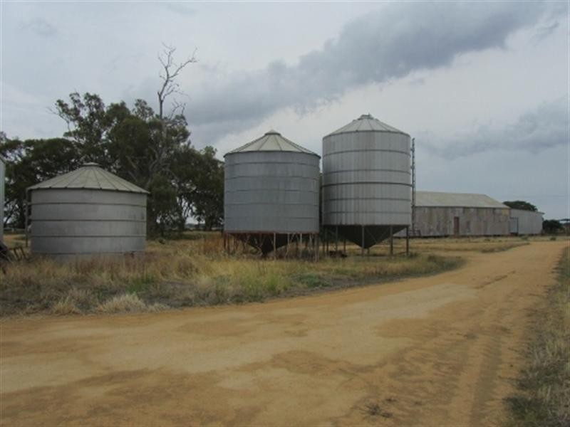 1 Brassi Road, Deniliquin NSW 2710