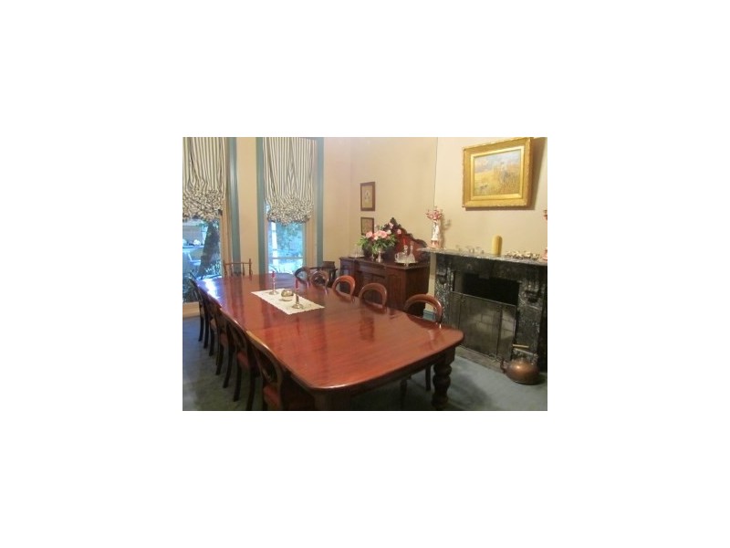 86 Lachlan Street, Hay NSW 2711