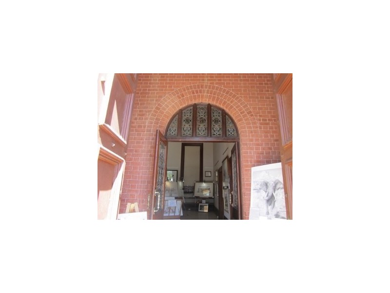 86 Lachlan Street, Hay NSW 2711