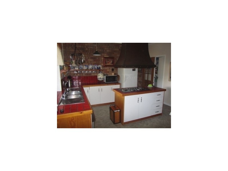 276 Boggy Creek Road, Deniliquin NSW 2710