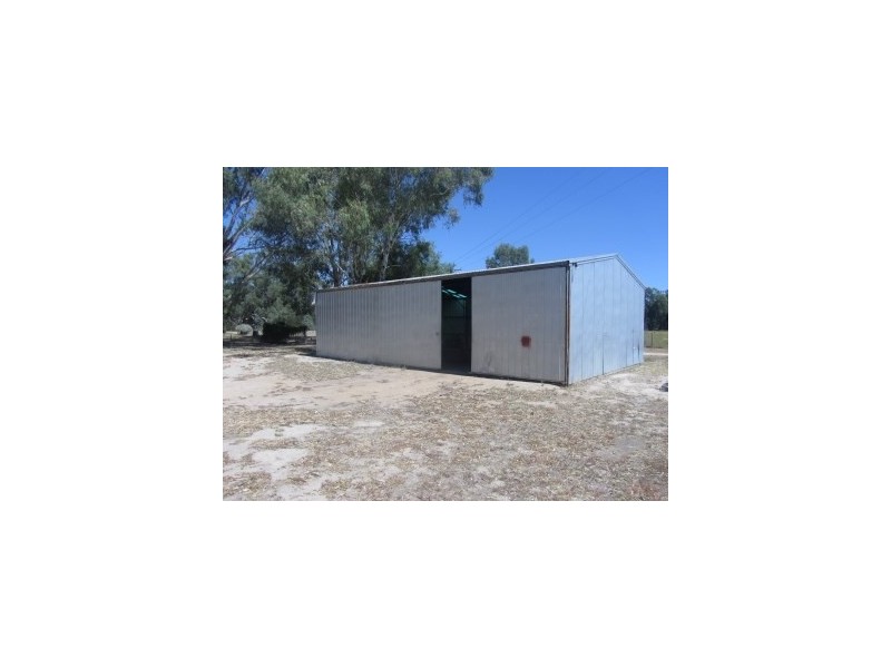 276 Boggy Creek Road, Deniliquin NSW 2710