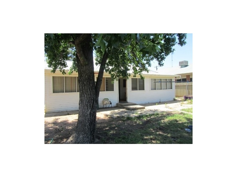 296 Finley Road, Deniliquin NSW 2710