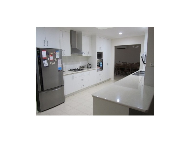 206 Henry Street, Deniliquin NSW 2710