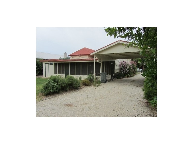 363 Trickett Street, Deniliquin NSW 2710
