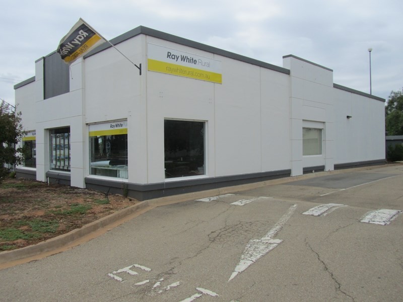 66 Hardinge Street, Deniliquin NSW 2710