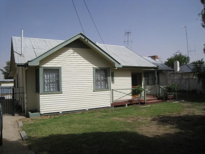 502 St Michael Street, Deniliquin NSW 2710