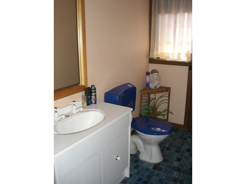 5 Blake Court, Deniliquin NSW 2710