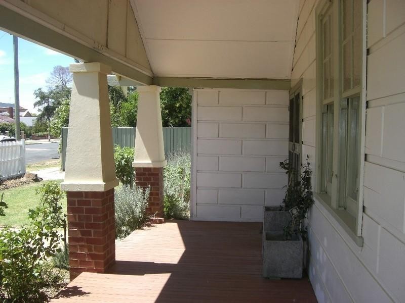 86 Wellington Street, Deniliquin NSW 2710