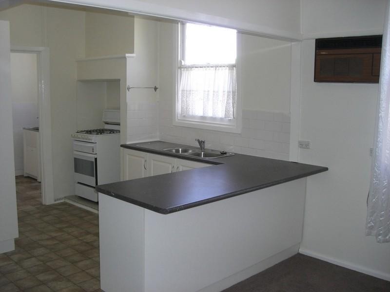 291 Sloane Street, Deniliquin NSW 2710