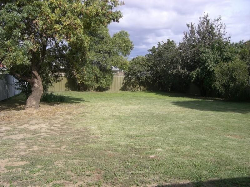 476 George Street, Deniliquin NSW 2710