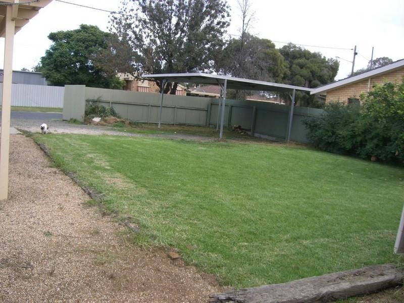 93 Hardinge Street, Deniliquin NSW 2710