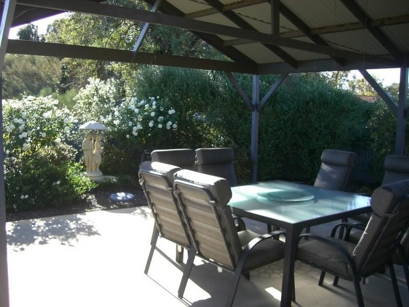 3 Adele Court, Deniliquin NSW 2710