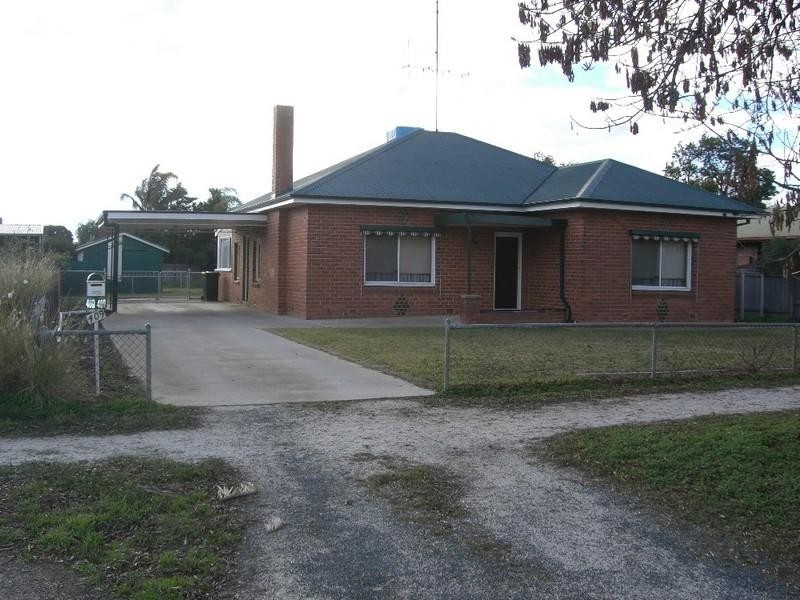 409 Henry Street, Deniliquin NSW 2710