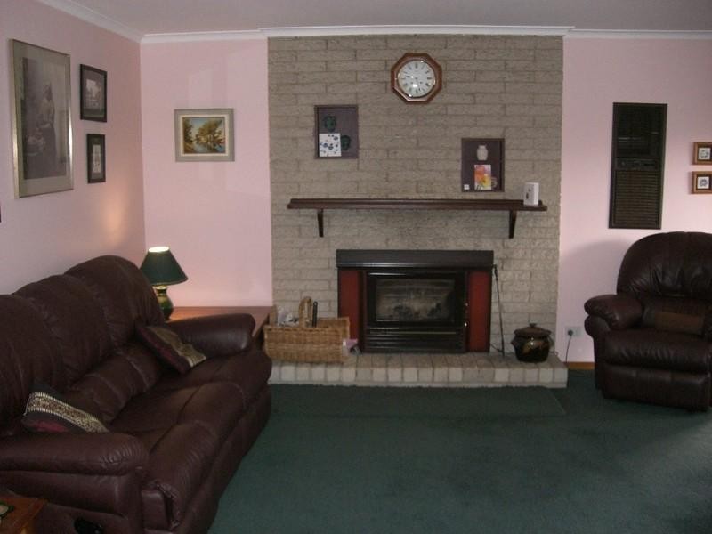 213 River Street, Deniliquin NSW 2710