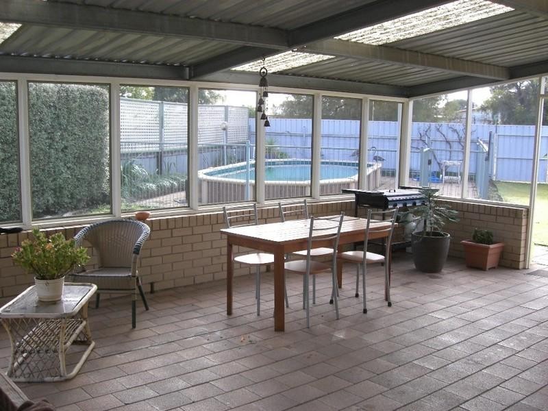 213 River Street, Deniliquin NSW 2710