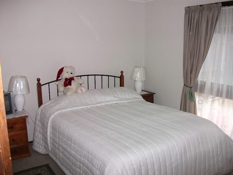 4 Johnston Crescent, Deniliquin NSW 2710