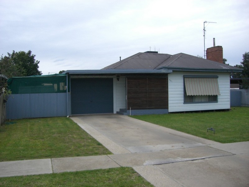 361 Sloane Street, Deniliquin NSW 2710