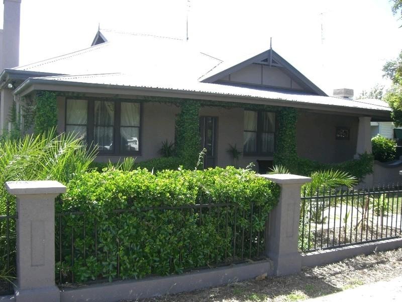 351 Henry Street, Deniliquin NSW 2710
