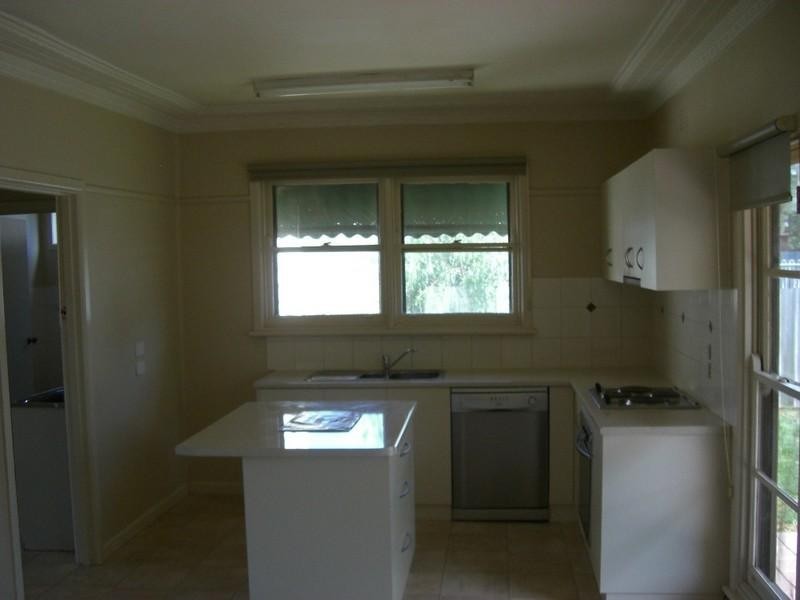 2 Watson Court, Deniliquin NSW 2710